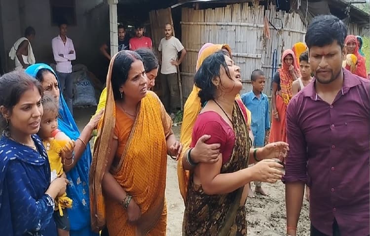 Crime News: प्रेमिका के ब्लैकमेलिंग से परेशान युवक ने की आत्म हत्या, जानें क्या है पूरा मामला..