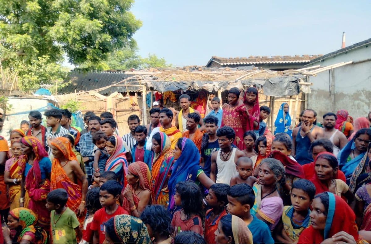 Bihar News: सहरसा में कमरे में फंदे से लटका मिला युवक का शव, पत्नी से आए दिन होता था झगड़ा