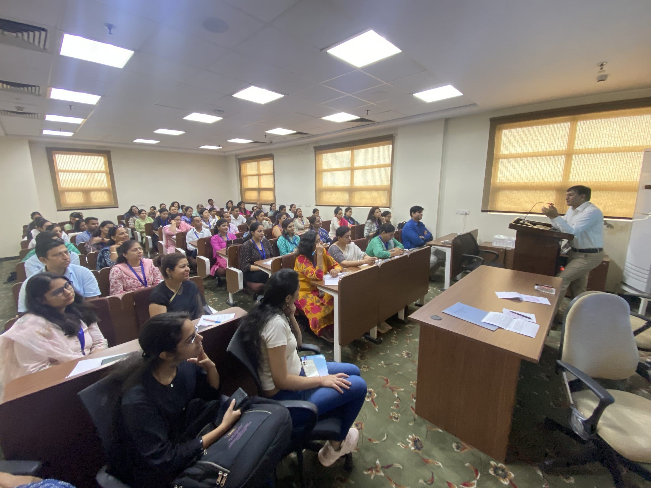 Delhi University: छात्रों में कौशल विकास के लिए शिक्षाविदों ने किया मंथन