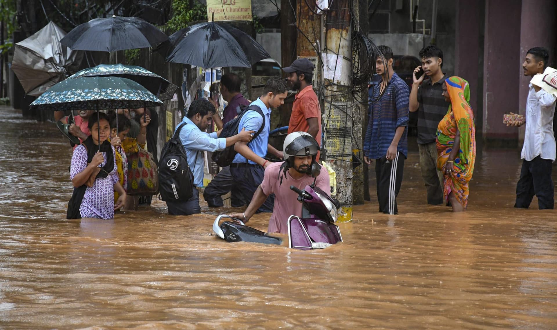 Weather Forecast Today:  15 अगस्त तक दिल्ली समेत इन राज्यों में हो सकती है भारी बारिश, अगले 24 से 48 घंटों के लिए IMD का अलर्ट