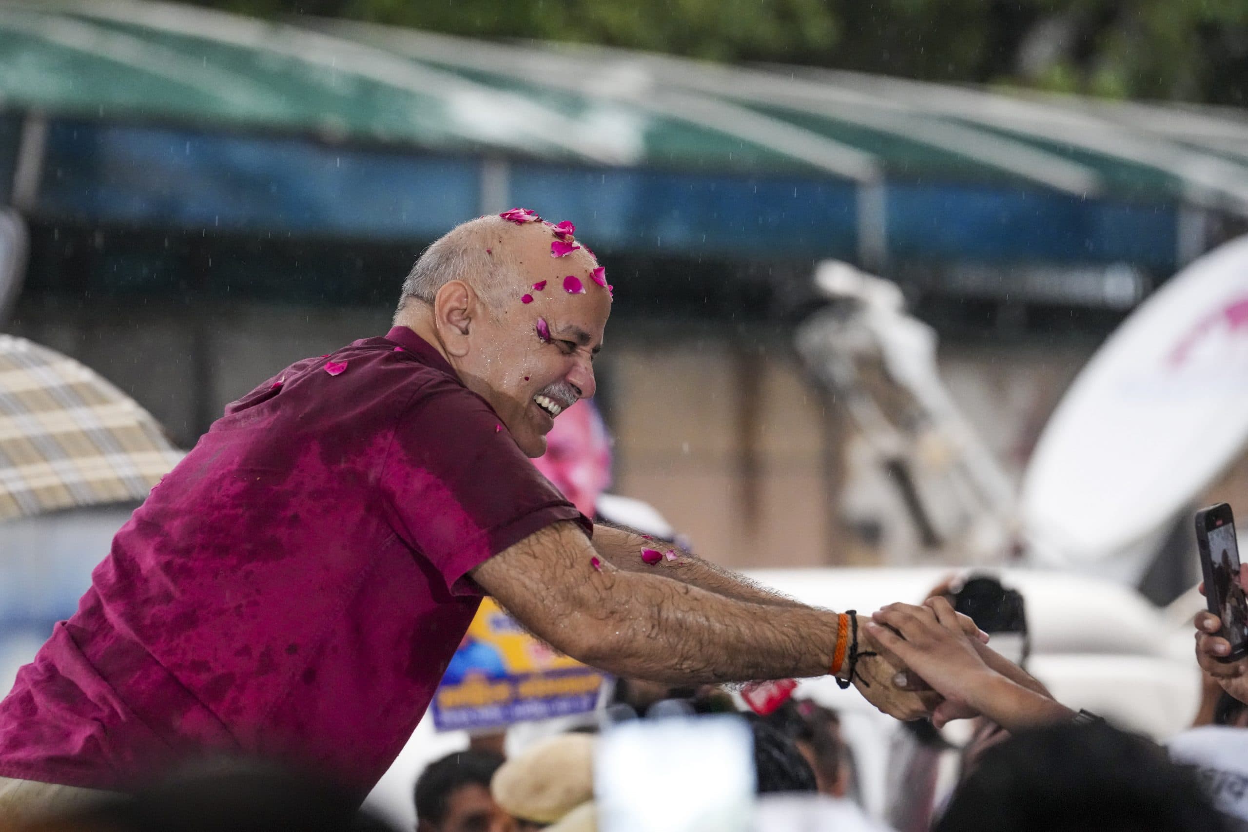 530 दिन बाद जेल से बाहर आए मनीष सिसोदिया, सुप्रीम कोर्ट ने दी जमानत, बोले AAP नेता- लोकतंत्र की हुई जीत