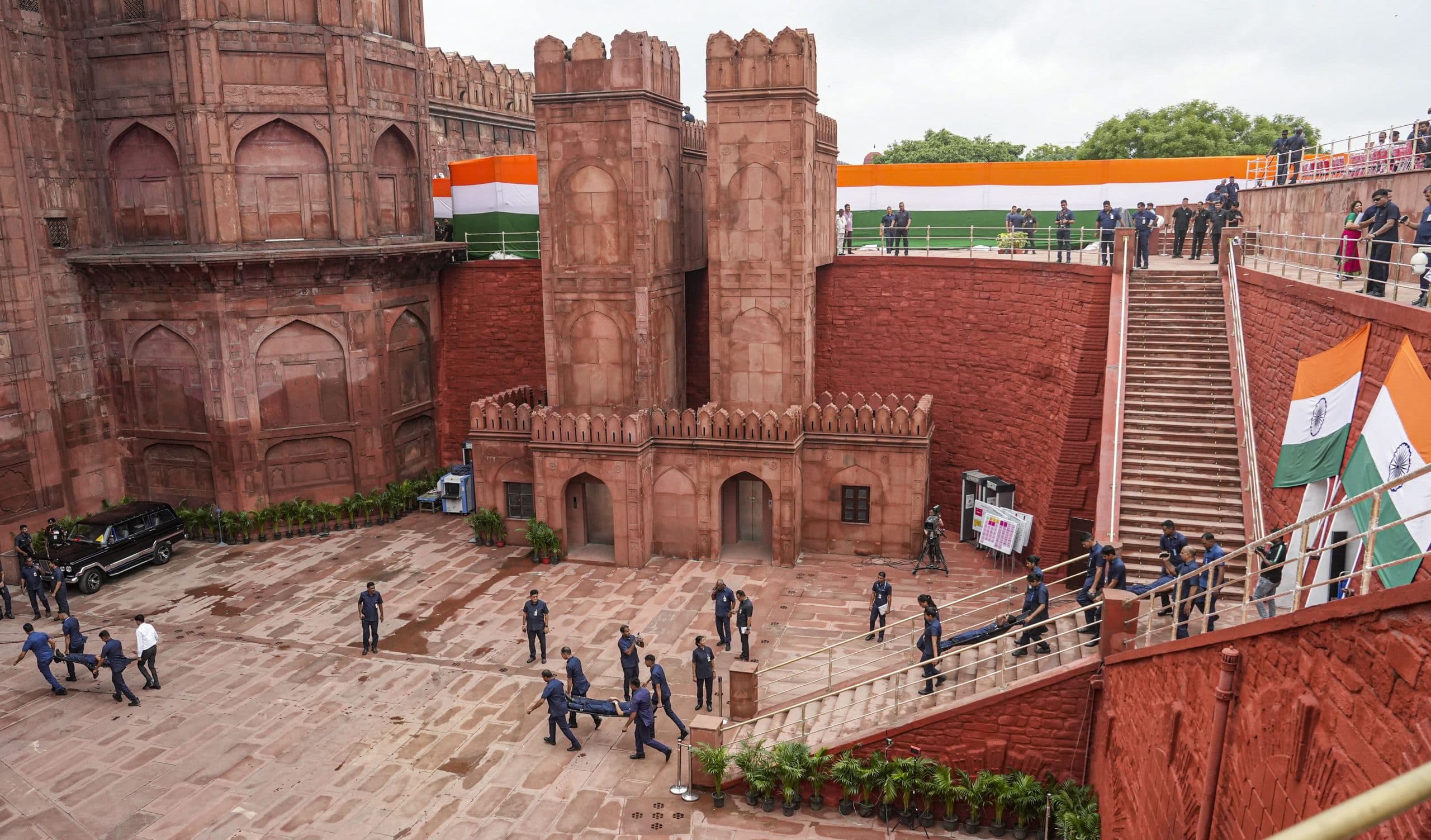 Independence Day 2024: भारतीय ओलंपिक दल, बीआरओकर्मी, लखपति दीदी होंगी विशेष मेहमान… जानिए इस बार स्वतंत्रता दिवस की क्या है थीम