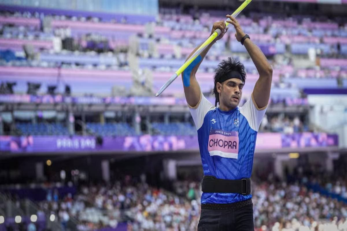 Paris Olympics 2024: नीरज चोपड़ा दिन में करते हैं इतने घंटे वर्कआउट, खाने में पसंद है ये देसी भोजन