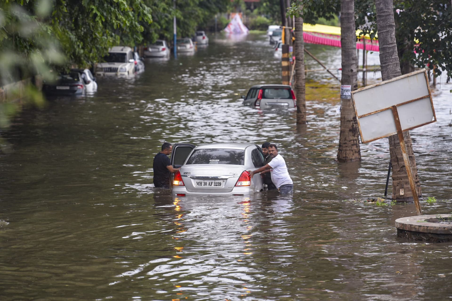 Kal Ka Mausam: उफान पर गोदावरी नदी, कई इलाके जलमग्न, राजस्थान की फॉय सागर झील भी ओवरफ्लो