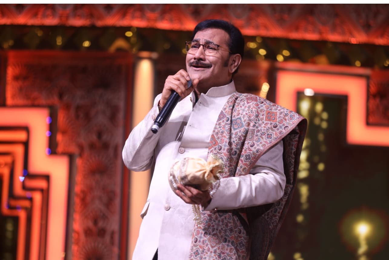 Sudesh Bhosale: लड़की की आवाज बोलकर बनाया जाता था मजाक,आगे चलकर यह सिंगर बना अमिताभ बच्चन की आवाज
