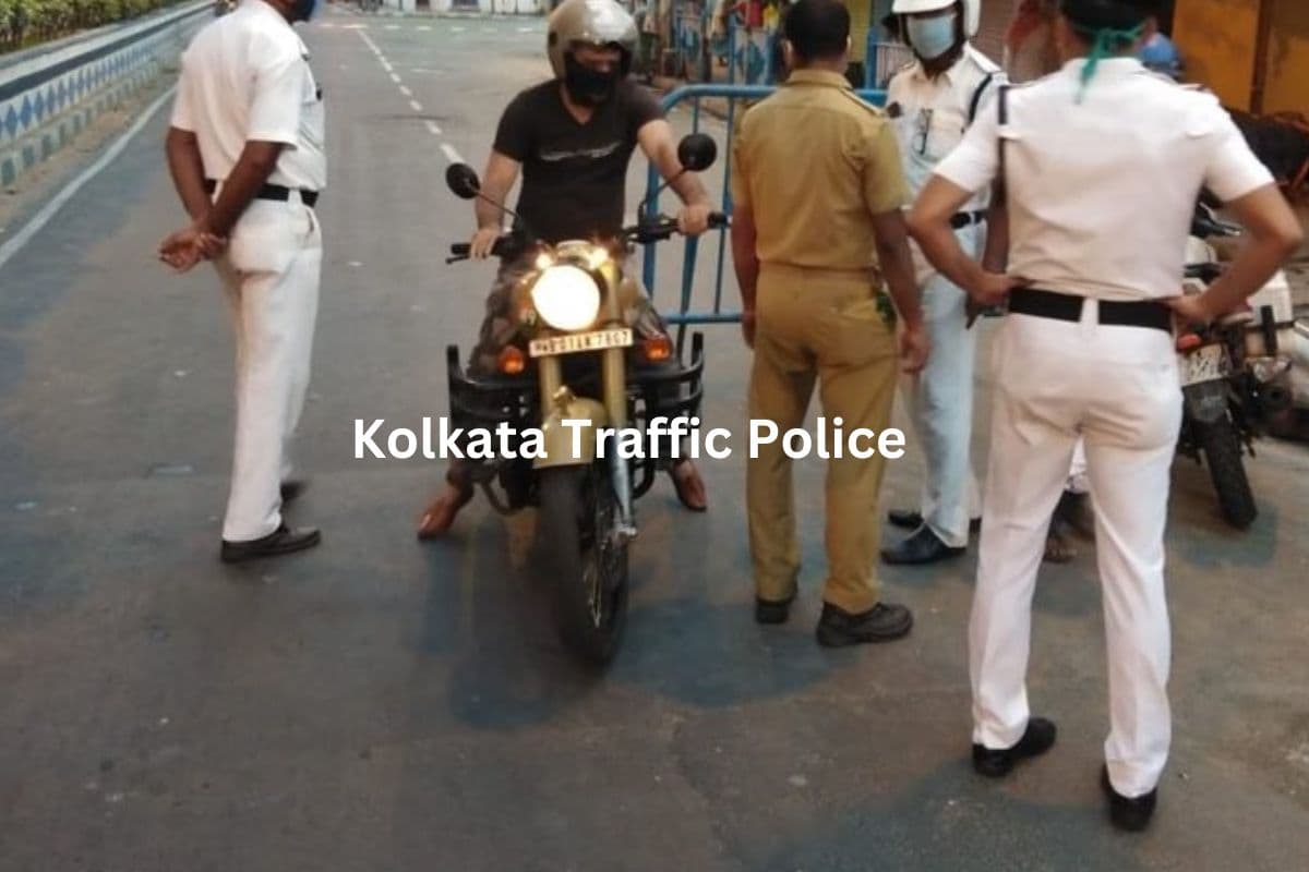 कोलकाता में कड़ी सुरक्षा व्यवस्था, अब रात में भी महानगर की सड़कों पर दिखेंगे ट्रैफिक पुलिसकर्मी, दिया गया है ये निर्देश