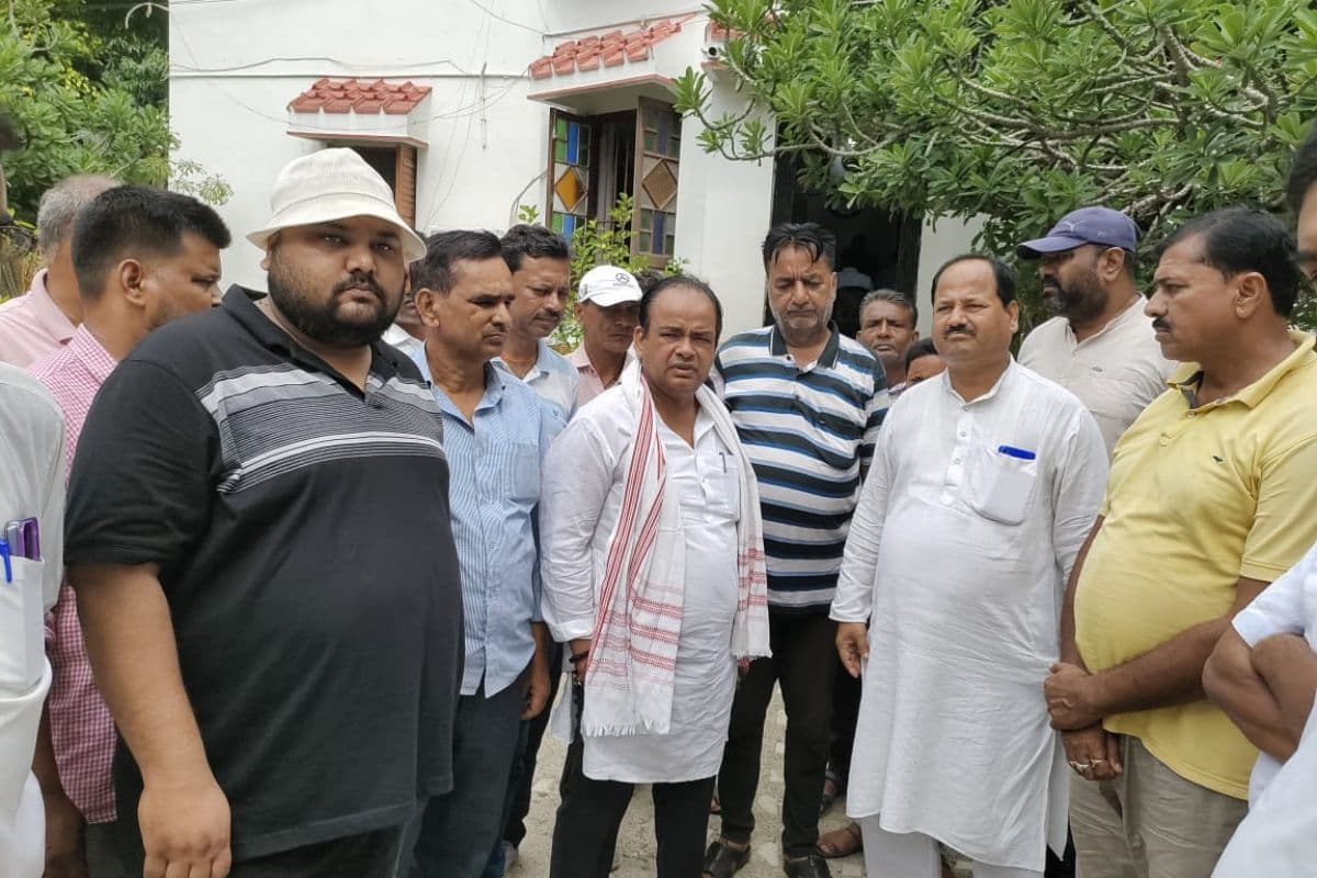 झारखंड के मंत्री इरफान अंसारी की माता का निधन, सीएम हेमंत सोरेन ने दी सांत्वना