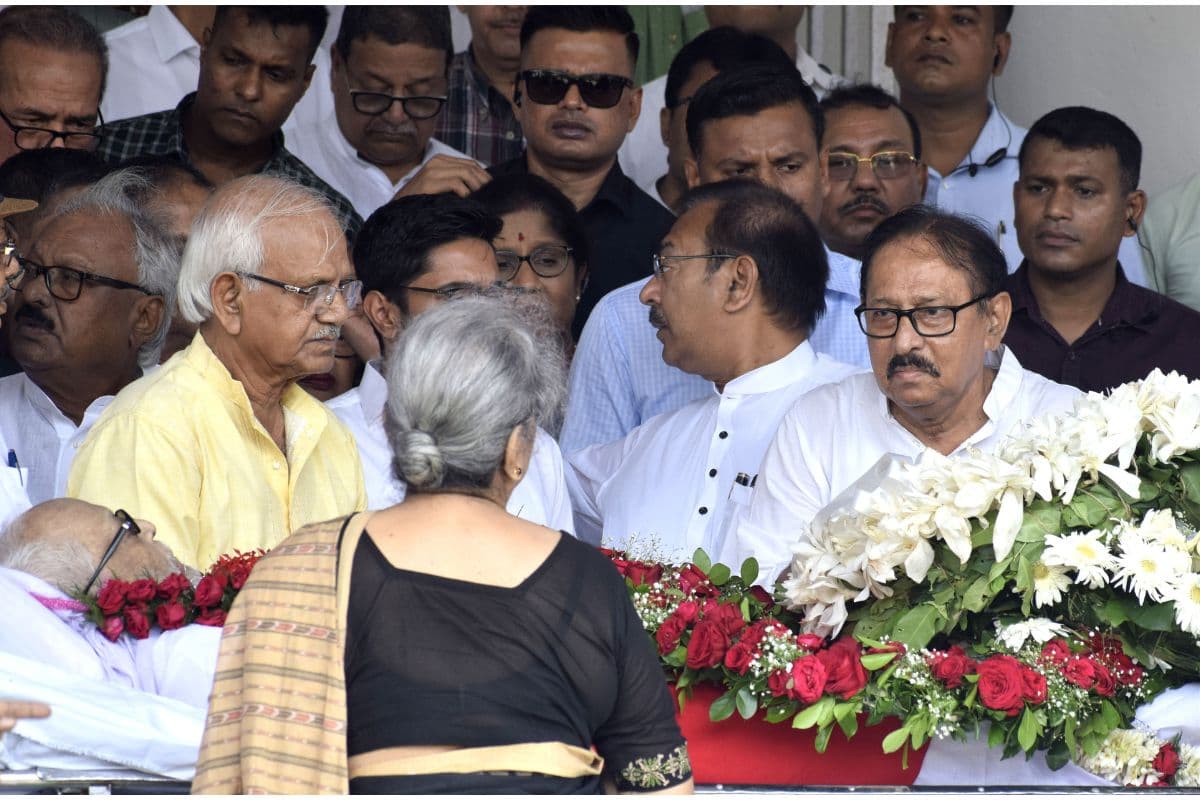 Buddhadeb Bhattacharjee : दिवंगत पूर्व मुख्यमंत्री बुद्धदेव भट्टाचार्य का विधानसभा में नेताओं ने दिया श्रद्धांजलि