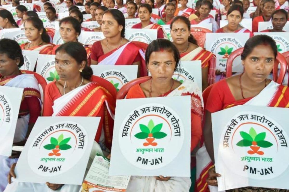 Ayushman Bharat Scheme: खुशखबरी! महिलाओं को 15 लाख तक फ्री इलाज, अन्य को 10 लाख का लाभ 