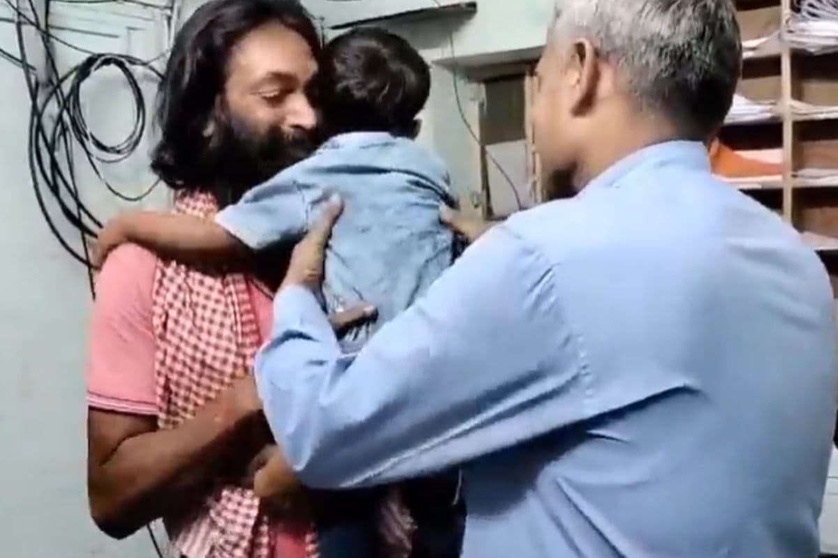 Rajasthan News: जयपुर में 14 महीने के बाद किडनैपर से अलग होने पर बिलख उठा मासूम, देखें वीडियो