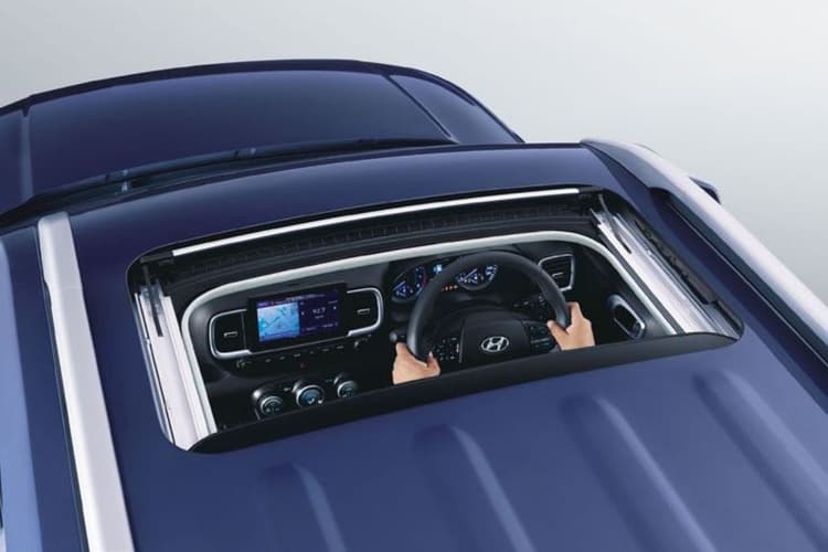 Toyota की किसी भी कार में क्यों नहीं रहता Sunroof? वजह जानकर चौंक जाएंगे आप