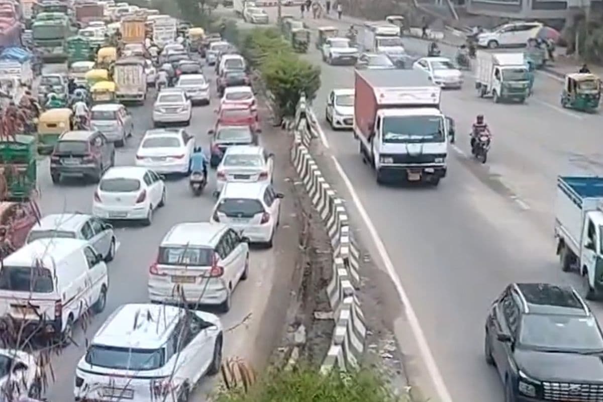 Delhi Traffic Advisory: 13 अगस्त को इन सड़कों पर निकलने से बचें, स्वतंत्रता दिवस को लेकर ट्रैफिक एडवाइजरी जारी