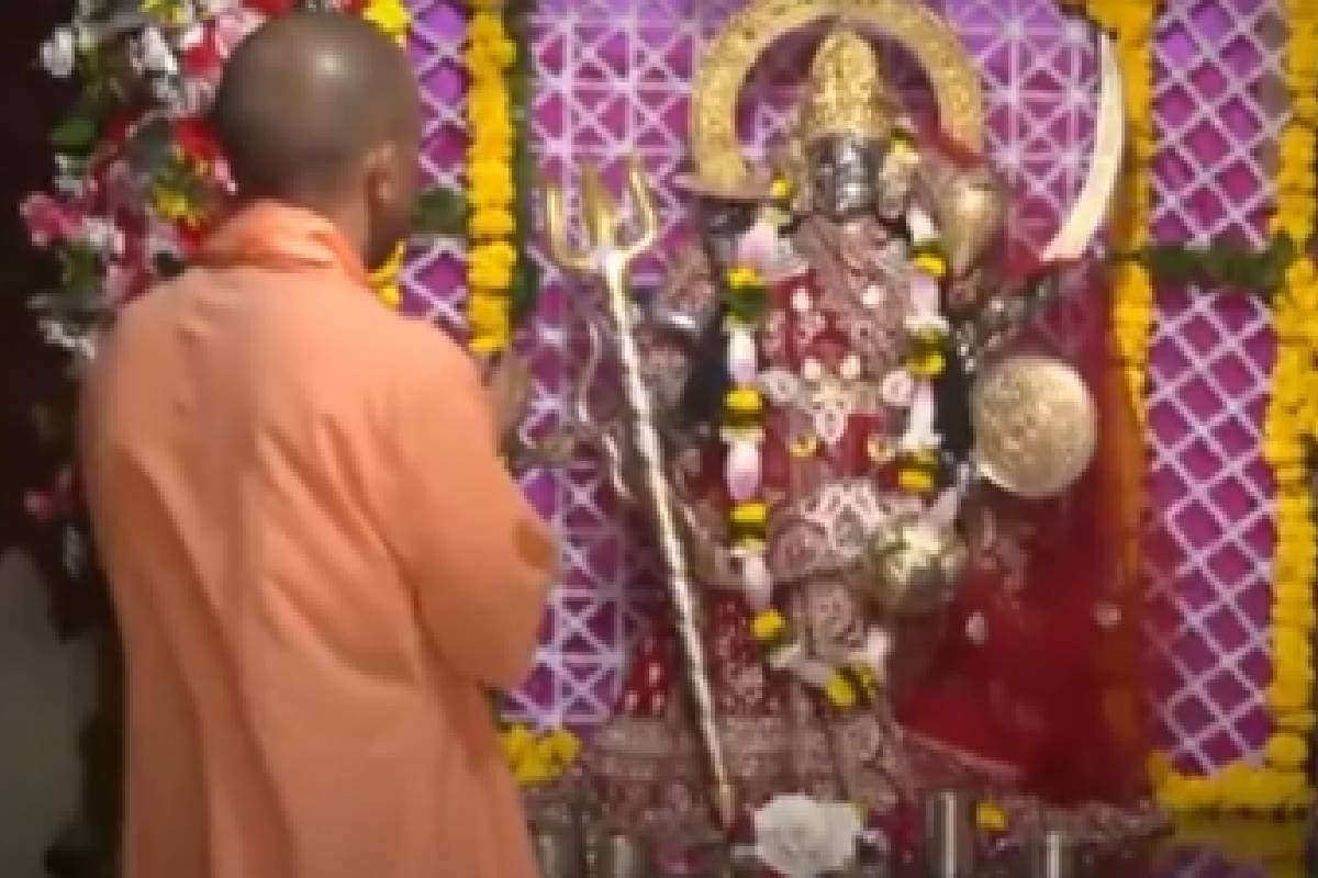 Mathura Video : मथुरा में पूजा करते हुए सीएम योगी ने शेयर किया वीडियो