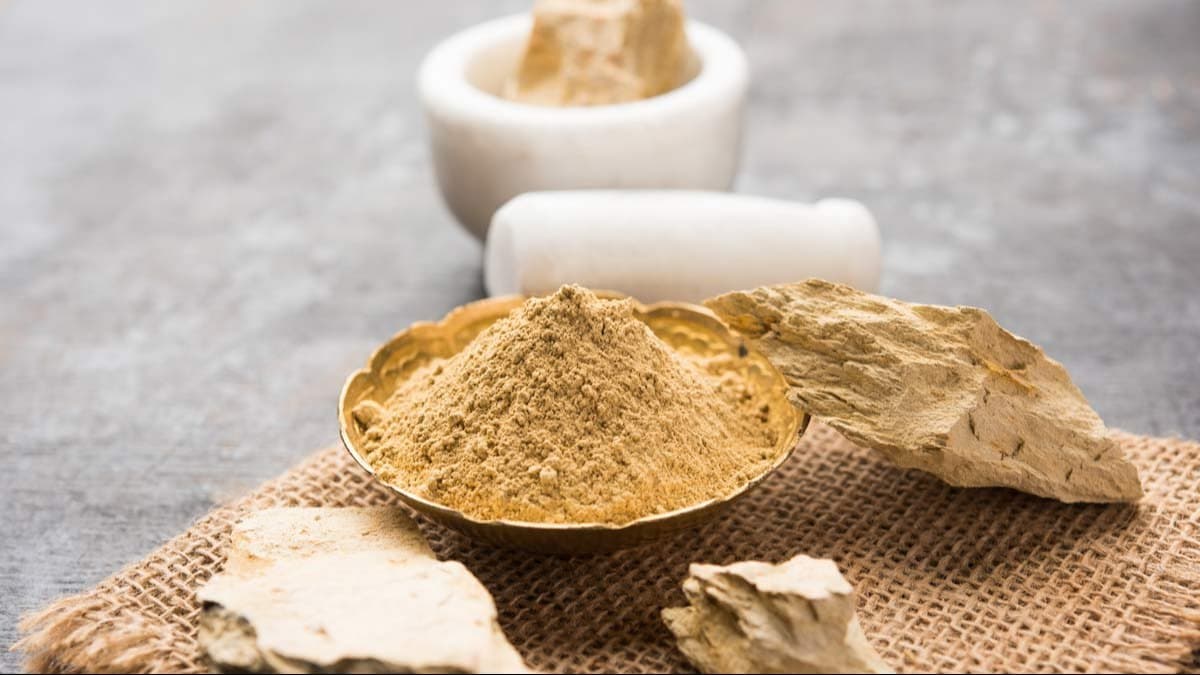 Multani Mitti Benefits: मुल्तानी मिट्टी होती है ब्यूटी की रानी, जानिए इसके ढेर सारे लाभ