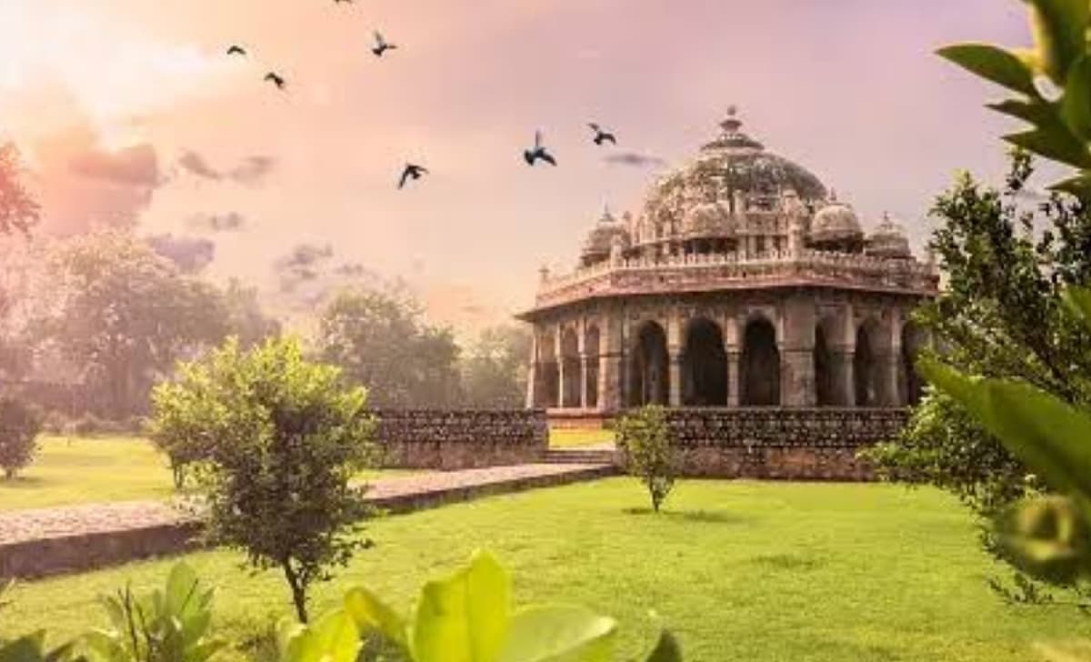 India Tourism: भारत की ये खूबसूरत जगहें हैं कपल्स के लिए बेस्ट