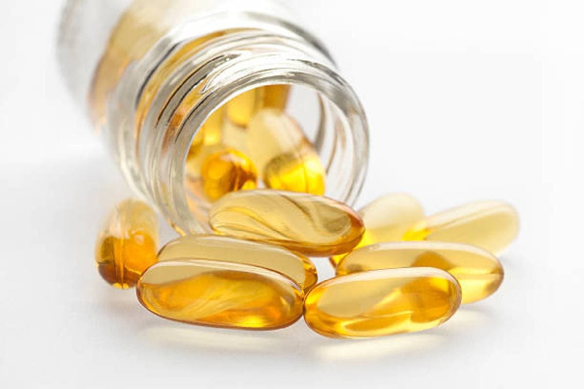 Beauty Tips: चेहरे पर Vitamin E Capsule लगाने के नुकसान, इस्तेमाल से पहले करें ये काम