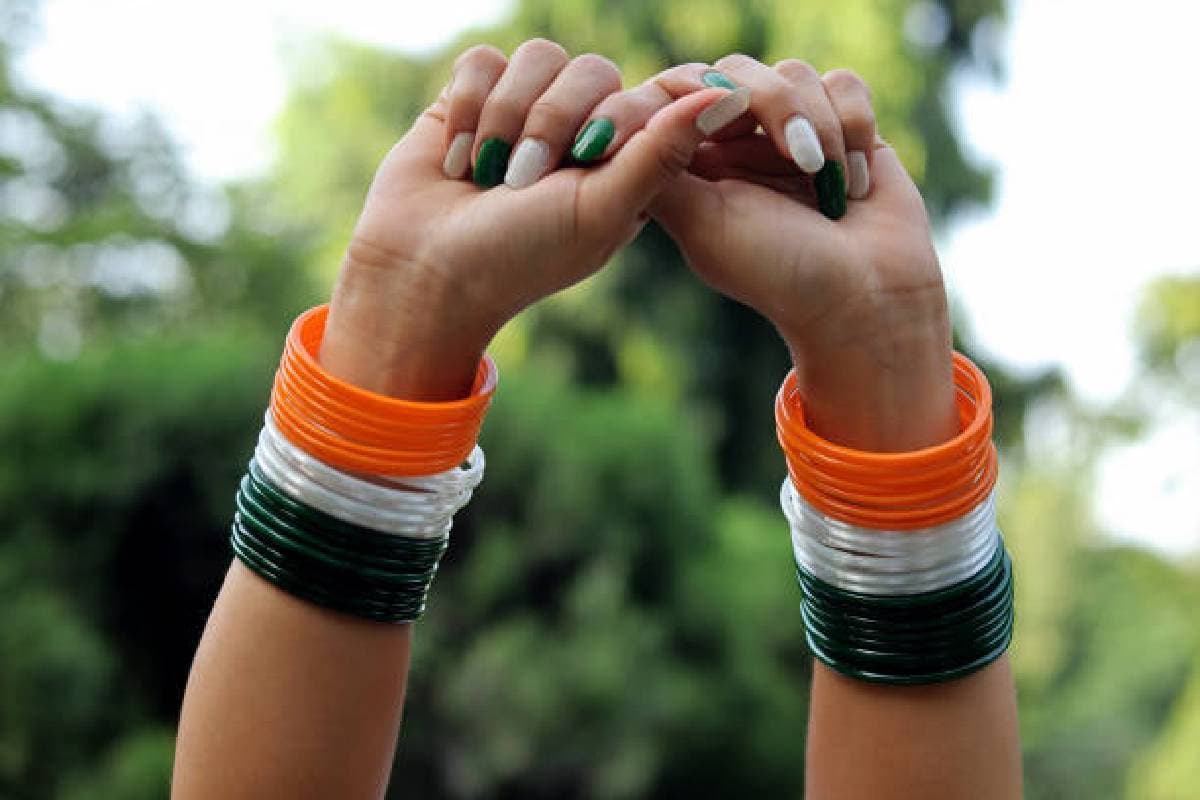 Independence Day Special Look Ideas: इस दिन कपड़ों से लेकर मेकअप तक दिखाएं देशभक्ति की झलक