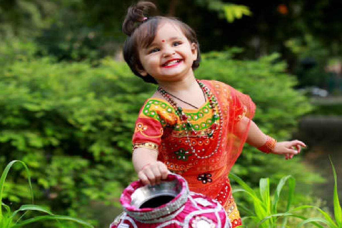 Baby Girl Name on Radha: राधा जी के नाम पर रखें अपनी लाडली का नाम, जानें राधा नाम का क्या है अर्थ