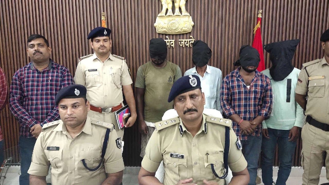 Muzaffarpur Murder: मुख्य आरोपी और किशोरी के बीच एक महीने में हुई थी 422 कॉल, संजय राय समेत 4 गिरफ्तार