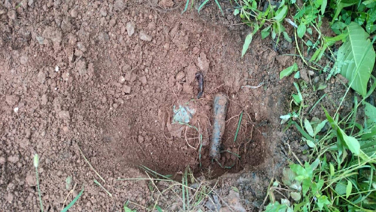 औरंगाबाद में नक्सली साजिश नाकाम, जमीन में गाड़कर रखा गया 12 आईईडी बरामद