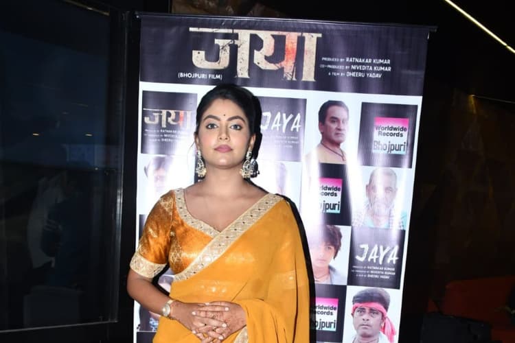 Bhojpuri: माही श्रीवास्तव ने बताया इंस्टाग्राम पर ही खेसारी की फिल्म का ऑफर मिला था