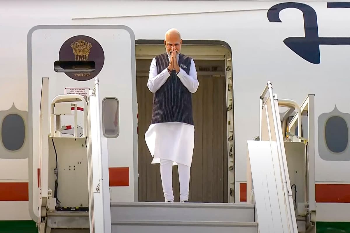 PM Modi Poland Visit: पोलैंड में पीएम मोदी का भव्य स्वागत, बच्चों से भी की मुलाकात, आज होगी द्विपक्षीय वार्ता