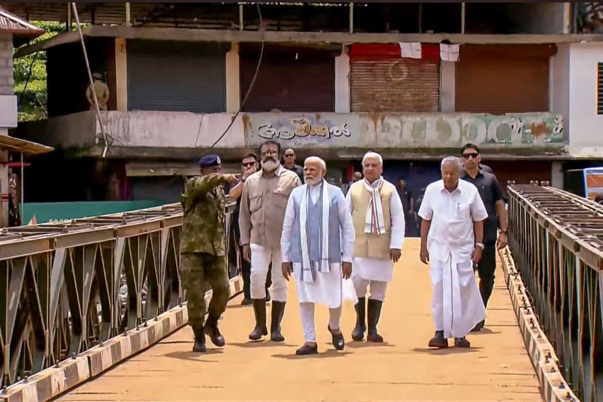 Wayanad Landslide News: 'वायनाड आपदा सामान्य नहीं', पीएम मोदी ने भूस्खलन प्रभावित क्षेत्र का किया दौरा, पीड़ितों से की मुलाकात