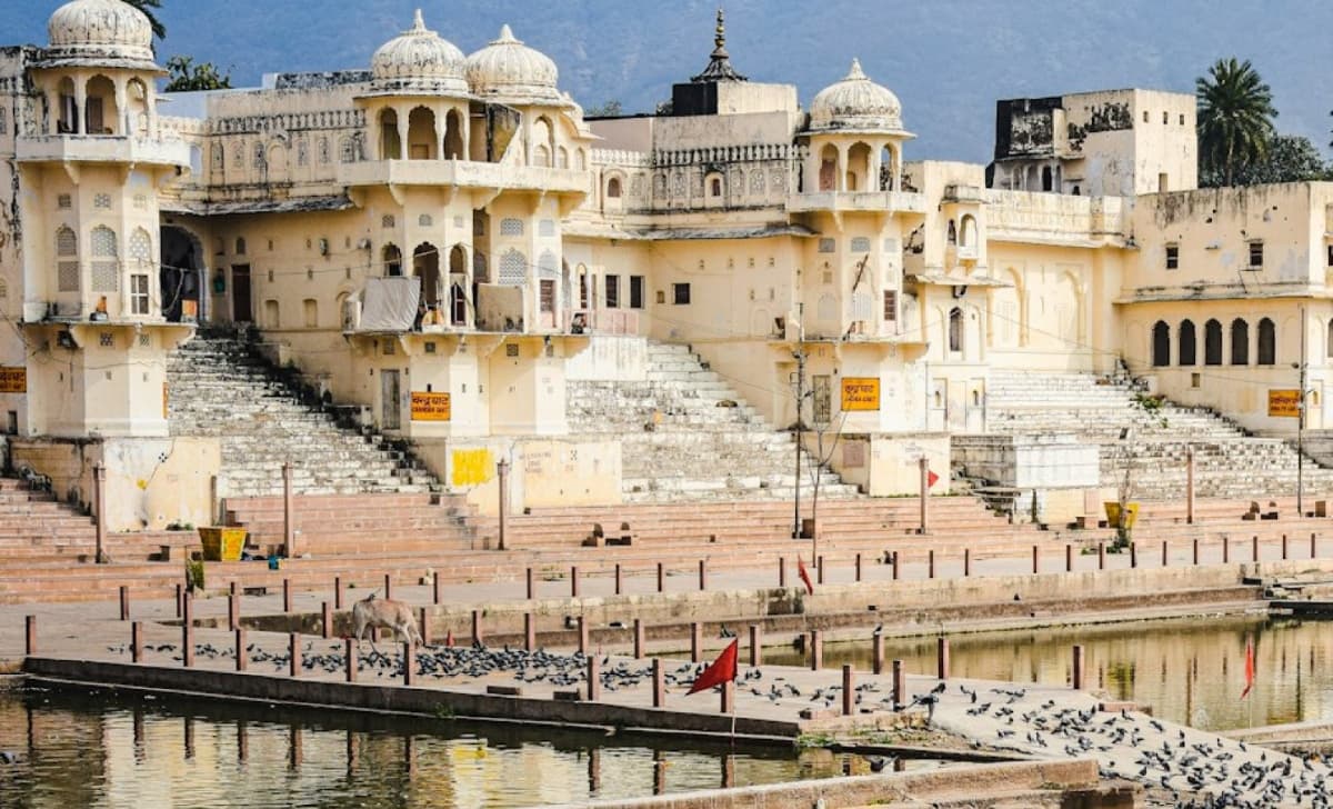 India Tourism: उत्सवों के शहर पुष्कर में करें विश्व विख्यात इन पवित्र पर्यटन स्थलों की सैर