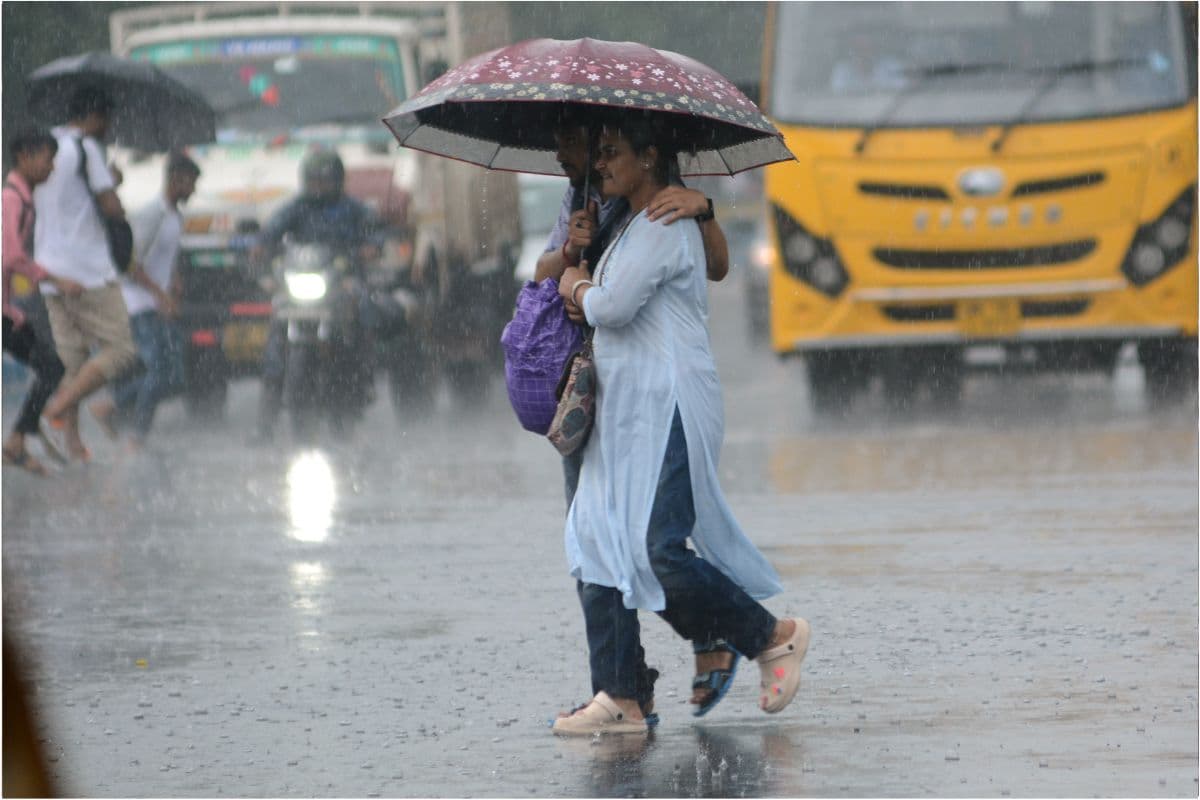 Bengal Weather Forecast : उत्तर बंगाल में भारी बारिश तो दक्षिण में चलेंगी तेज हवाएं