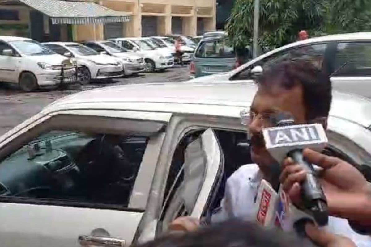 Kolkata Doctor Murder : संदीप घोष लगातार आठवें दिन पहुंचे सीबीआई कार्यालय Kolkata Doctor Murder : संदीप घोष लगातार आठवें दिन पहुंचे सीबीआई कार्यालय