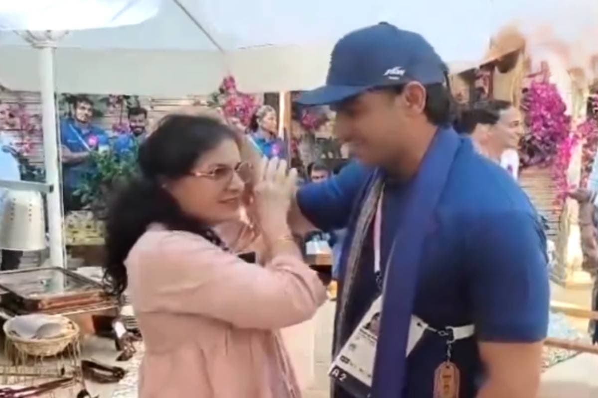 'दहेज कितना लोगे बेटा' मनु भाकर की मां ने की नीरज से मुलाकात, फैंस का सामने आया रिएक्शन