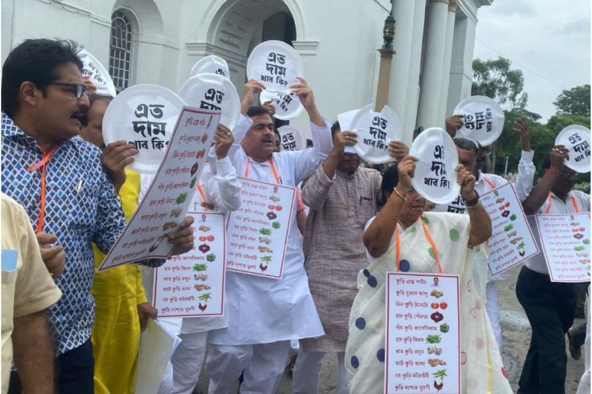 WB Assembly : सब्जियों की कीमतों में बढ़ोतरी को लेकर विधानसभा में हंगामा, भाजपा ने किया वाॅकआउट