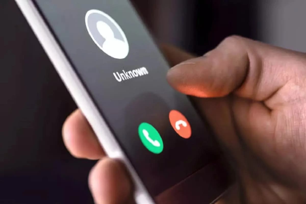 TRAI Action on Spam Calls: फर्जी कॉल करने पर ब्लैकलिस्ट होगा नंबर, सरकार ला रही कड़ा नियम