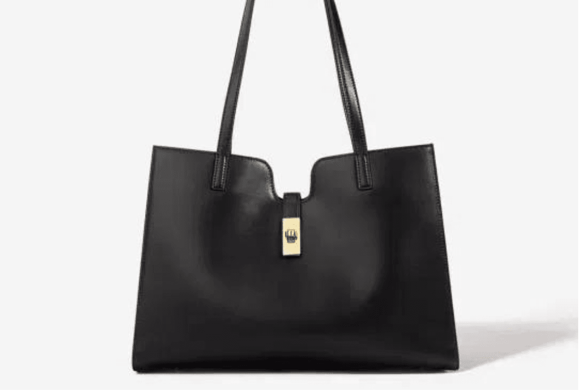 Handbag selection: ड्रेस के साथ परफेक्ट हैंडबैग, जानें किस लुक के लिए कौन सा बैग बेस्ट है