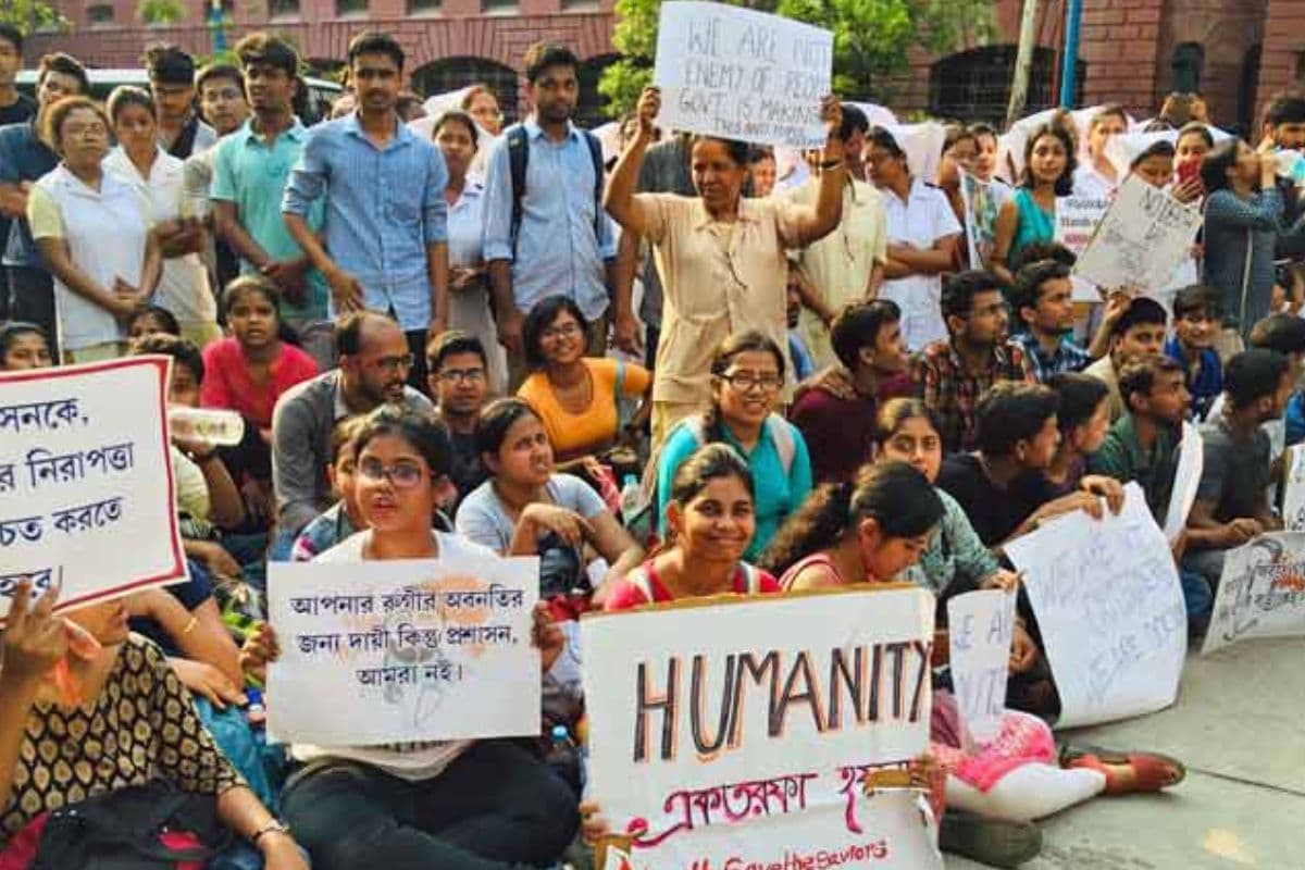 Kolkata Doctor Protest: कोलकाता में  दरिंदगी के बाद आज देशभर में डॉक्टरों की हड़ताल