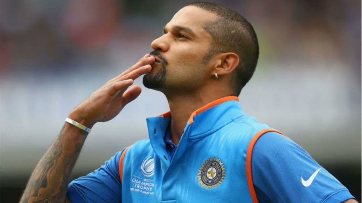 Shikhar Dhawan के संन्यास के बाद सोशल मीडिया पर फैंस ने 'Mr. ICC' पर बिखेरा प्यार