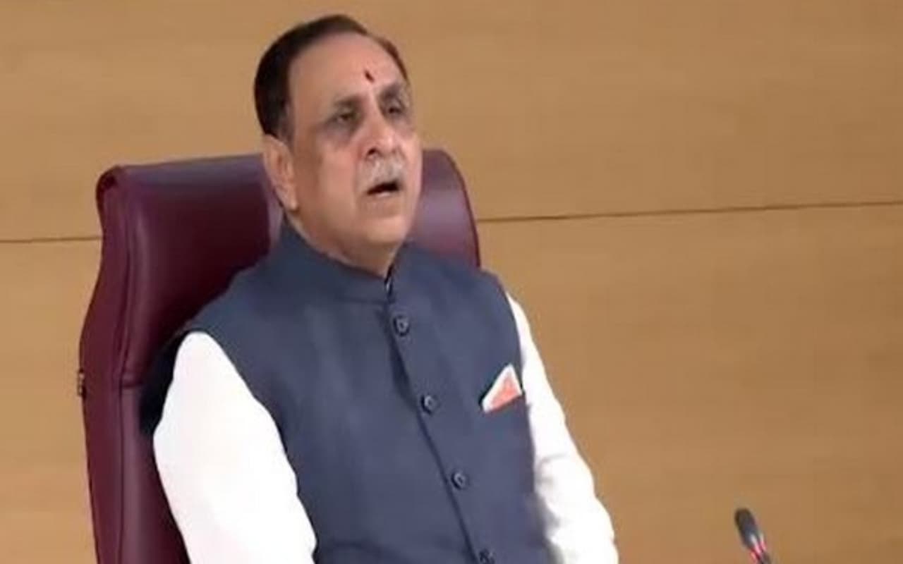 Vijay Rupani: विदेश में जन्म, राजनीति में बड़ा कद, गुजरात के सीएम भी बने, जानिए कौन हैं विजय रूपाणी