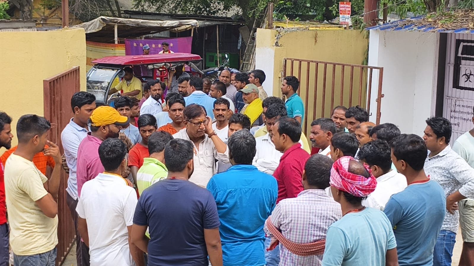 Bihar News: कटिहार में सड़क हादसे में दो कांवड़ियों की मौत, दो जख्मी, बाइक की टक्कर में गयी जान