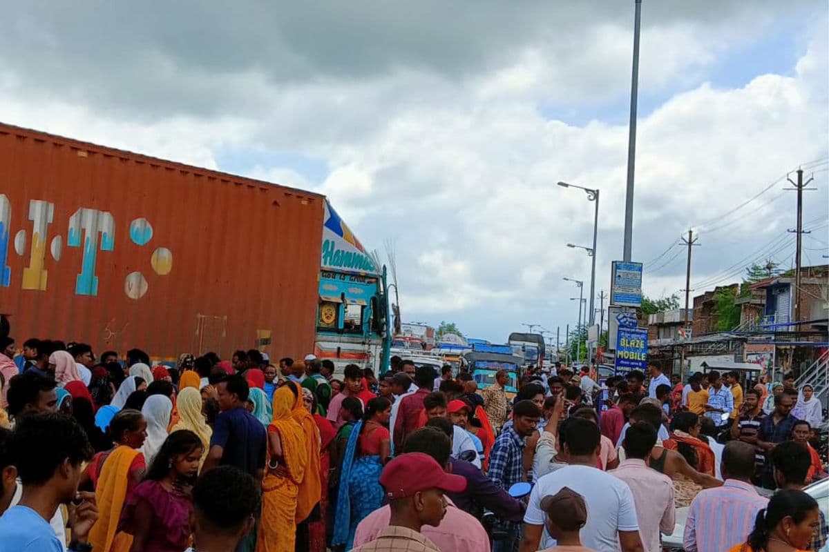 Road Accident in Giridih: बगोदर से धनबाद जा रहे कंटेनर ने 4 लोगों को रौंदा, महिला की मौत, 3 घायल