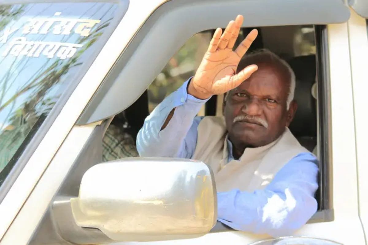 UP News: उत्तर प्रदेश में उपचुनाव से पहले की गई SC-ST आयोग के 9 सदस्यों की घोषणा