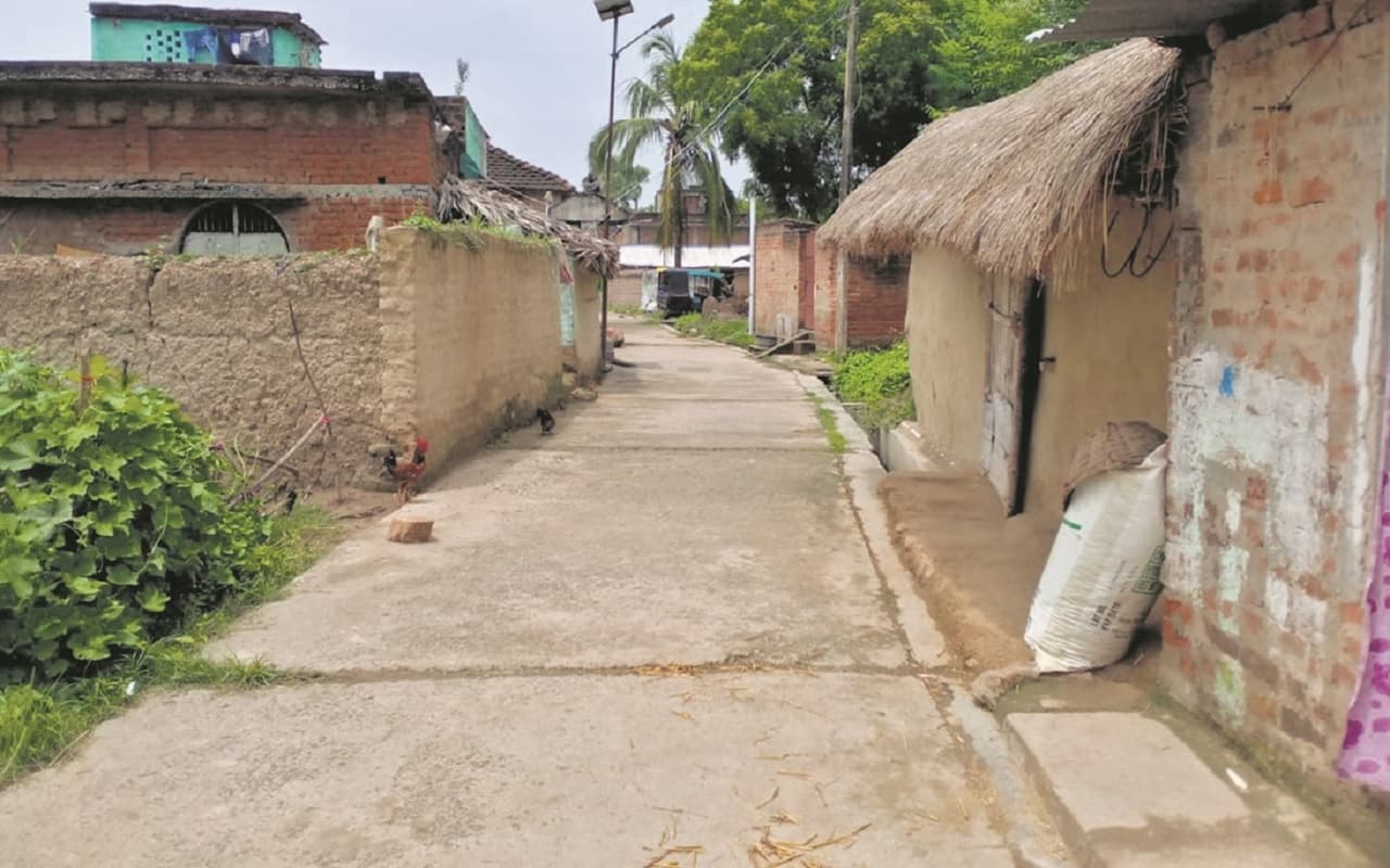 दिल्ली के इस पूरे गांव को प्रशासन का नोटिस, 1 लाख का लगेगा जुर्माना.. आखिर क्या है पूरा मामला जानें