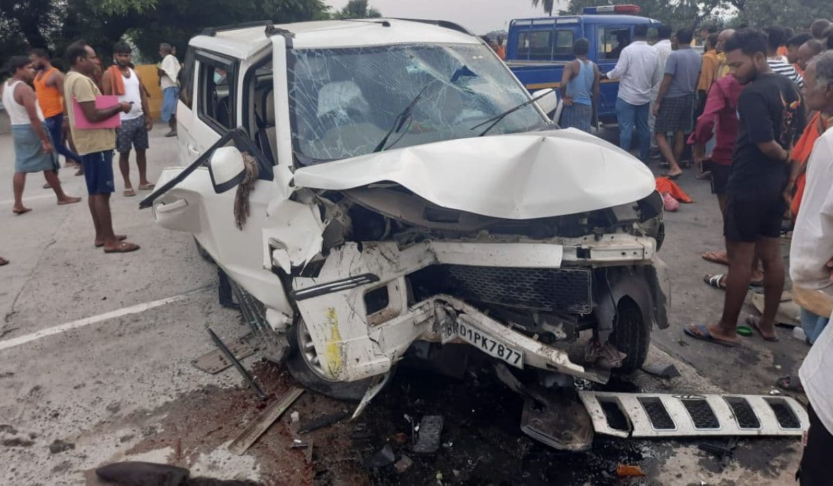 bhojpur accident | Bhojpur Accident: Five people died in a road accident near Bibiganj bridge of Bhojpur. bhojpur accident | Bhojpur Accident: Five people died in a road accident near Bibiganj bridge of Bhojpur.