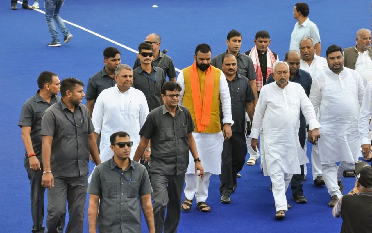 Bihar Sports University: सीएम ने बिहार के खिलाड़ियों को दी सौगात, खेल अकादमी का किया उद्घाटन