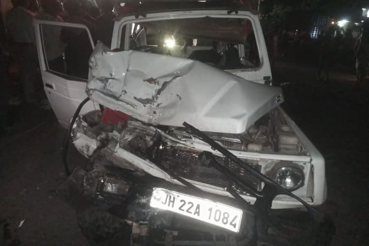 Road Accident: झारखंड के पूर्व सीएम चंपाई सोरेन का एस्कॉर्ट वाहन दुर्घटनाग्रस्त, एक की मौत, 5 घायल