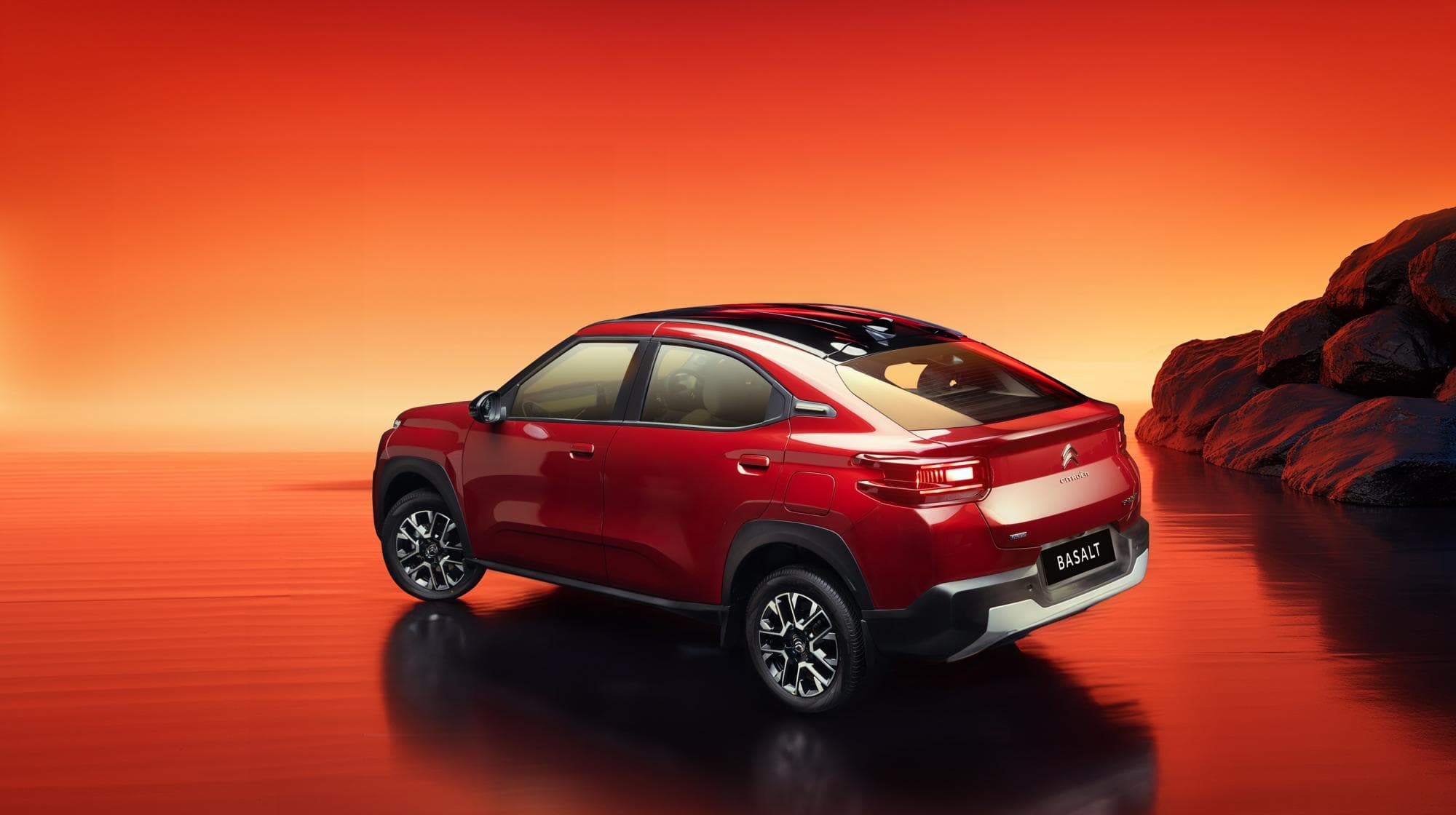 Citroen Basalt मध्यम आकार की एसयूवी के क्षेत्र में एक गेम चेंजर रूप में आया है,जाने कब से होगी बुकिंग