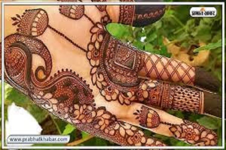 Latest Mehndi Design: रक्षाबंधन और सावन में जरूर ट्राइ करें ये ट्रेंडी मेहंदी डिजाइन