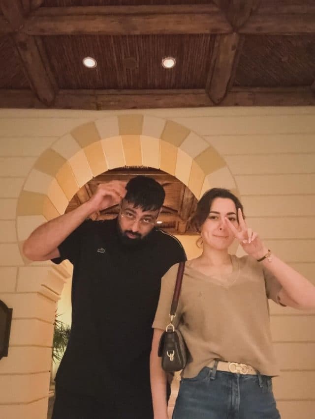 इंस्टाग्राम पर शुरू हुई दोस्ती,  फिल्मी है बादशाह-हानिया आमिर की पहली मुलाकात