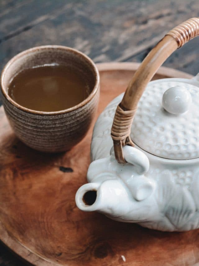 Health Tips: गुड़ की चाय पीने से क्या होता है?