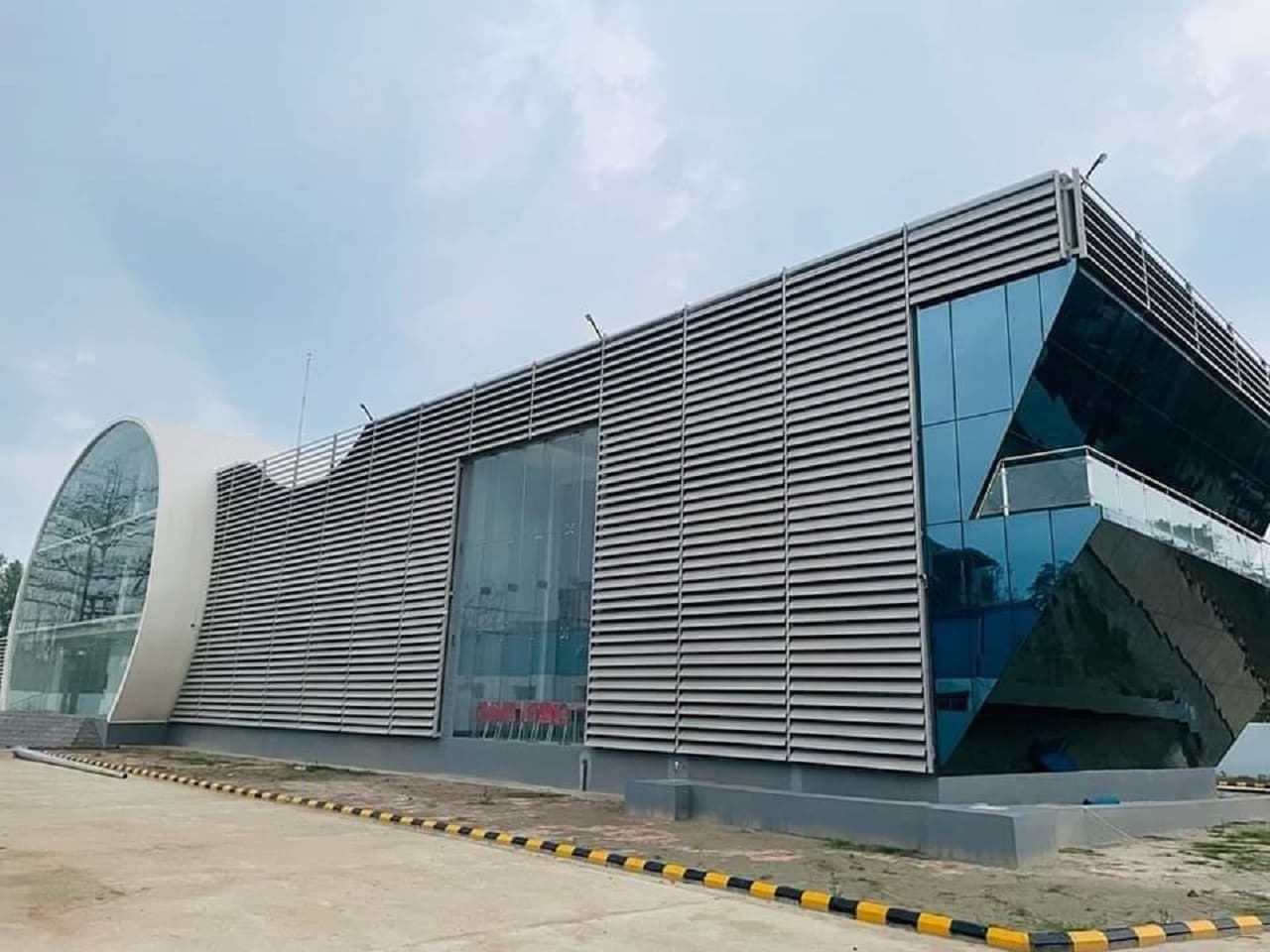 Bihar IT park : दरभंगा में वर्ल्ड क्लास आईटी पार्क तैयार, जानें किन दो कंपनियों ने खोला दफ्तर