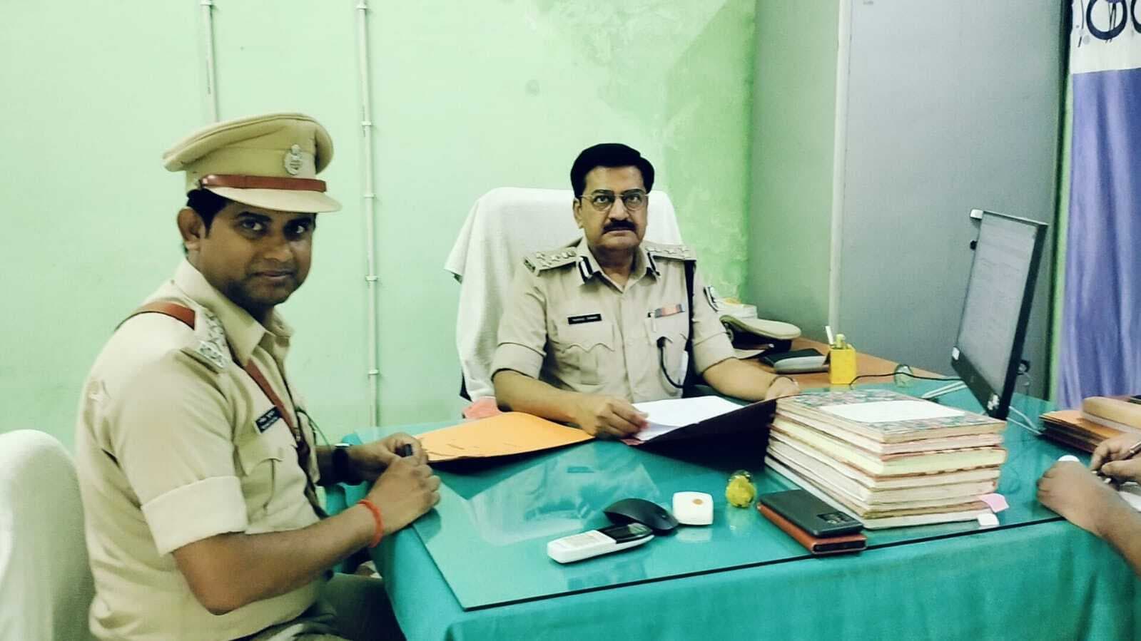 डीआईजी ने एसडीपीओ कार्यालय का किया निरीक्षण